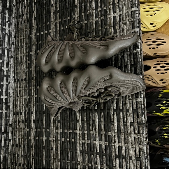 The Yeezy 450 In Cinder colorway - Picture 2 of 4